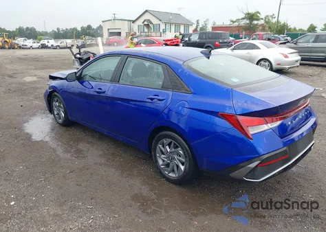 2024 Hyundai Elantra Sel from USA, damaged, VIN KMHLM4DG2RU749447